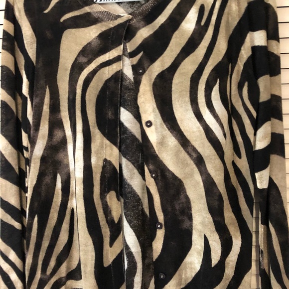 Jones New York Lightweight Cardigan Sweater- Size Large - Picture 2 of 5